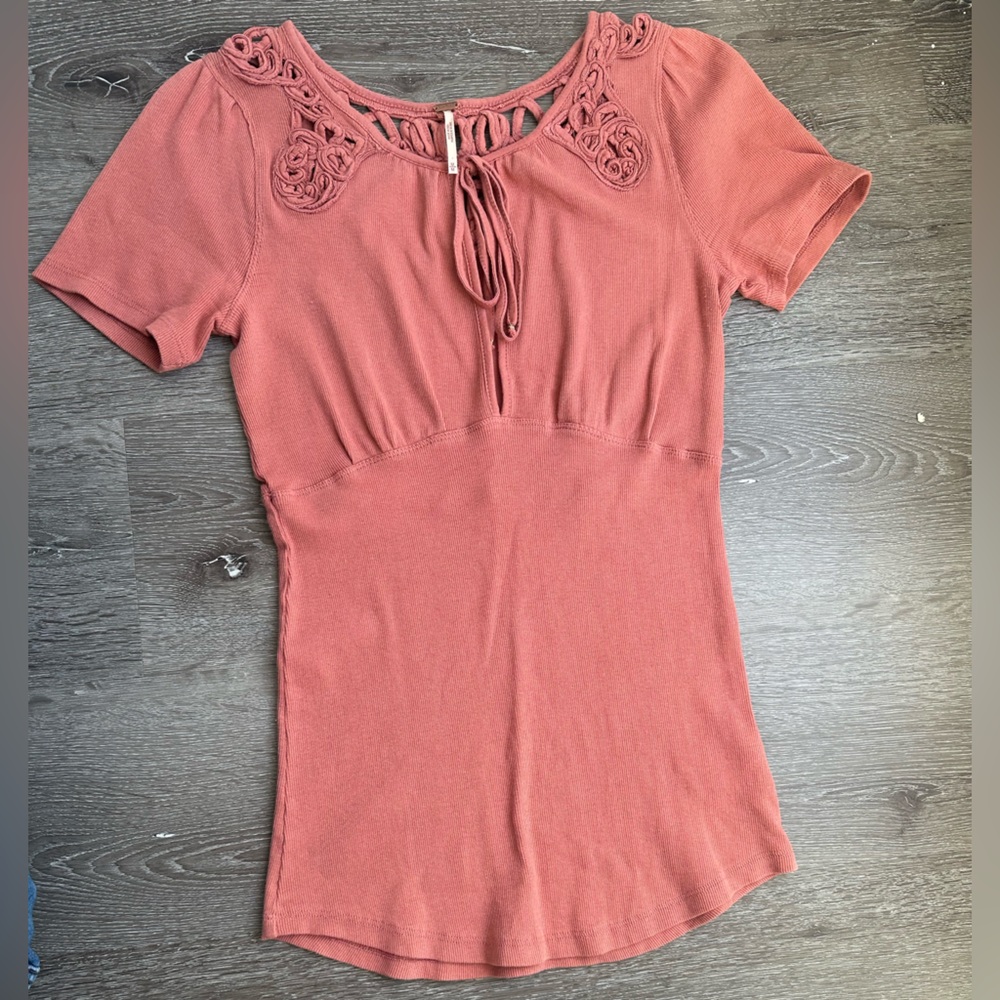 Free People Dusty Rose Knit Tunic Key Hole Short Sleeve XS